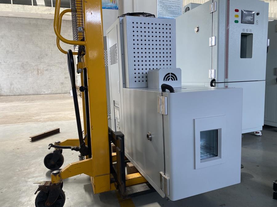 高低溫試驗箱(拉力機配套)